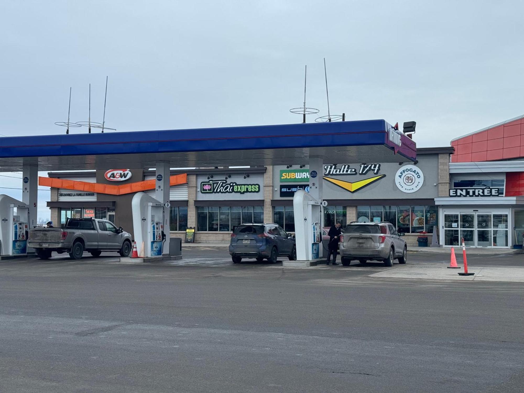 La Porte De La Mauricie Louiseville Exterior foto