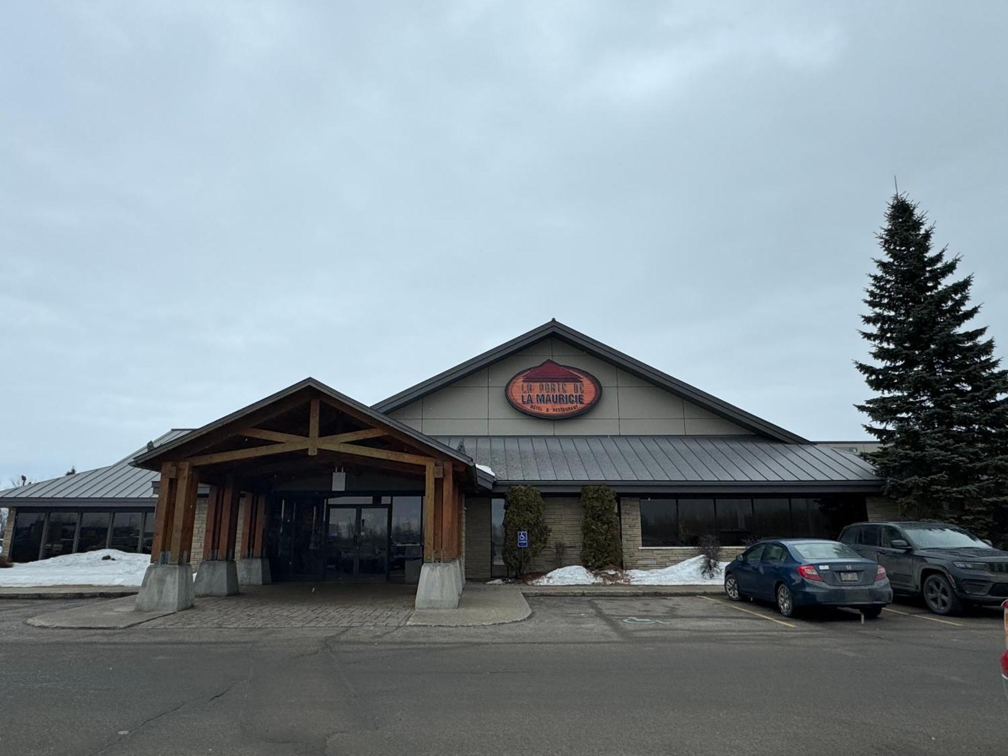 La Porte De La Mauricie Louiseville Exterior foto